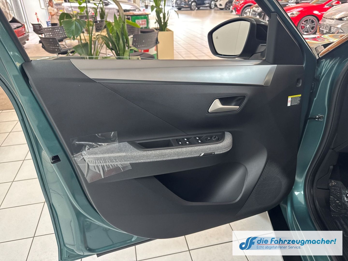 Fahrzeugabbildung Opel Frontera GS 107 kW Navi Digitales Cockpit LED Ap