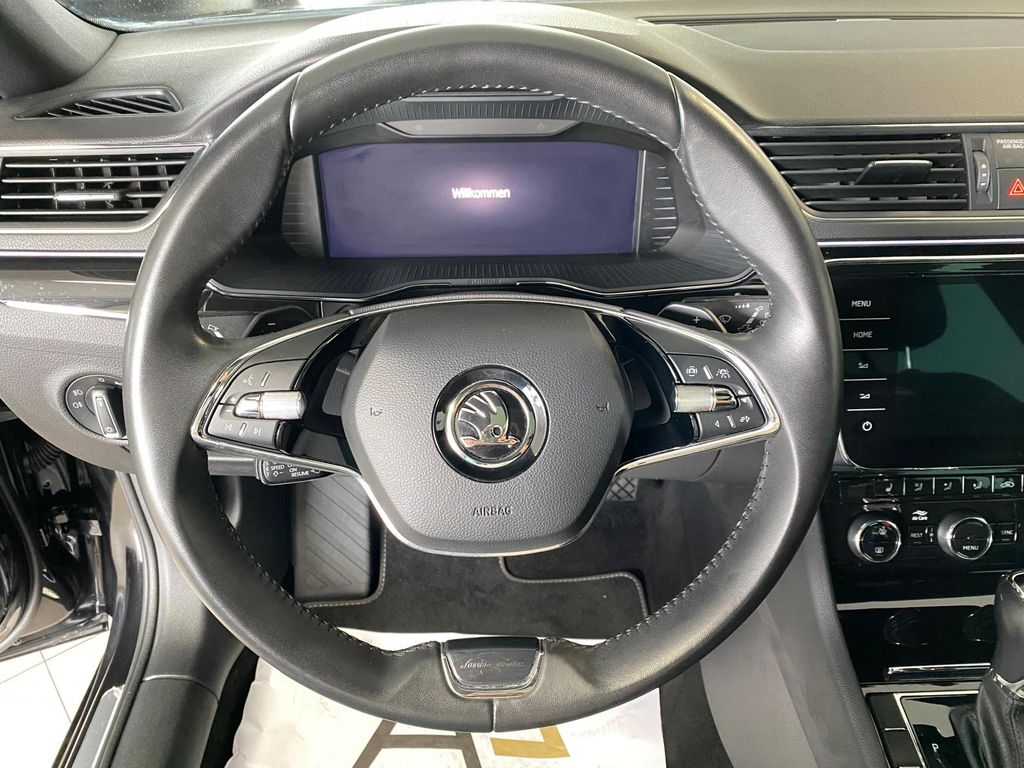 Skoda Superb Combi 4M LAURIN & KLEMENT*PANO*ViCo*LED*