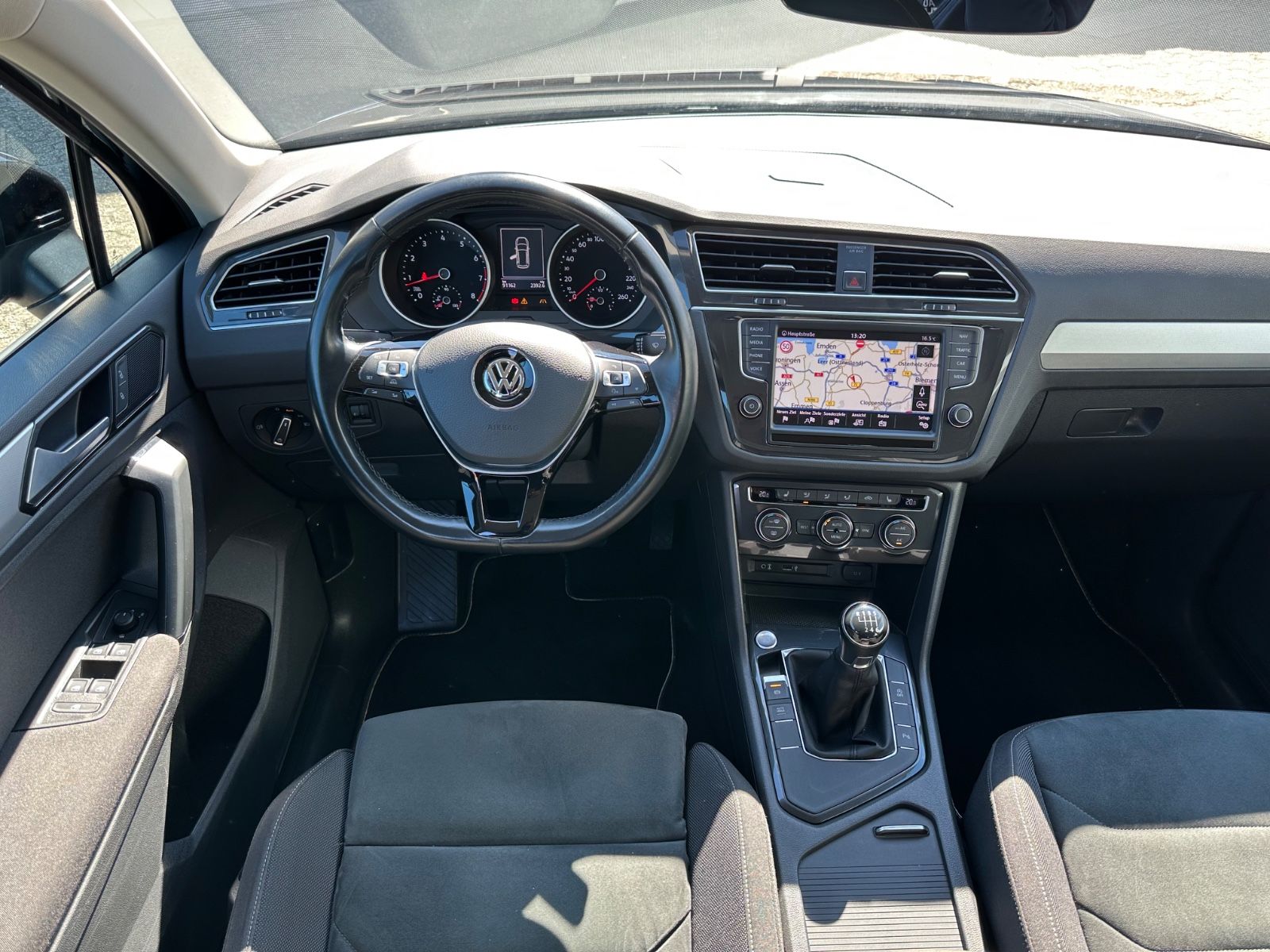 Fahrzeugabbildung Volkswagen Tiguan 1.4 TSI Trendline AHK/GRA/Navi/ErgoSitz