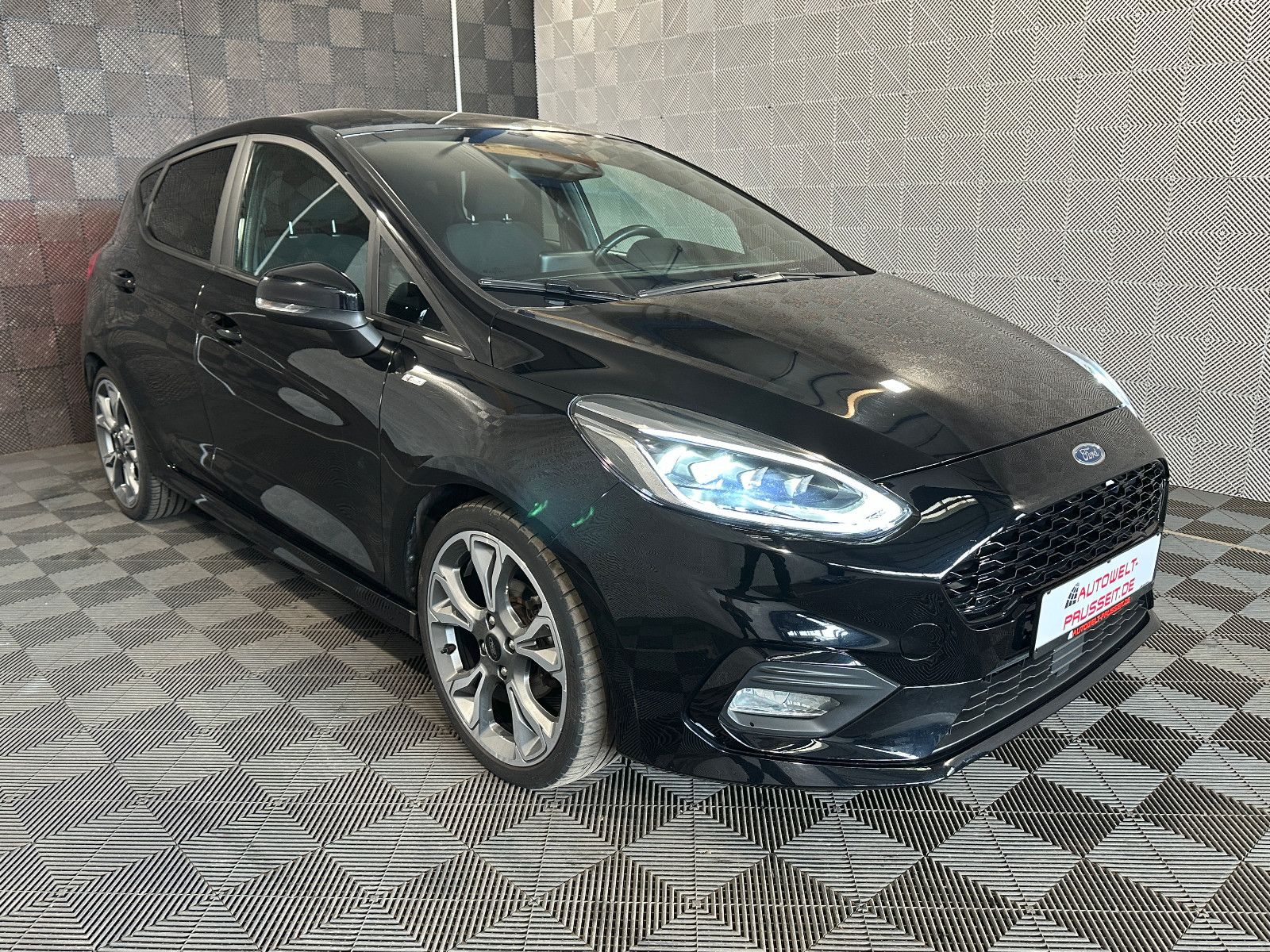 Gebrauchtwagen Ford Fiesta Fiesta 1.0 EcoBoost*ST LINE*LED-TEMPO-SP.FW-SPUR in Horb am Neckar