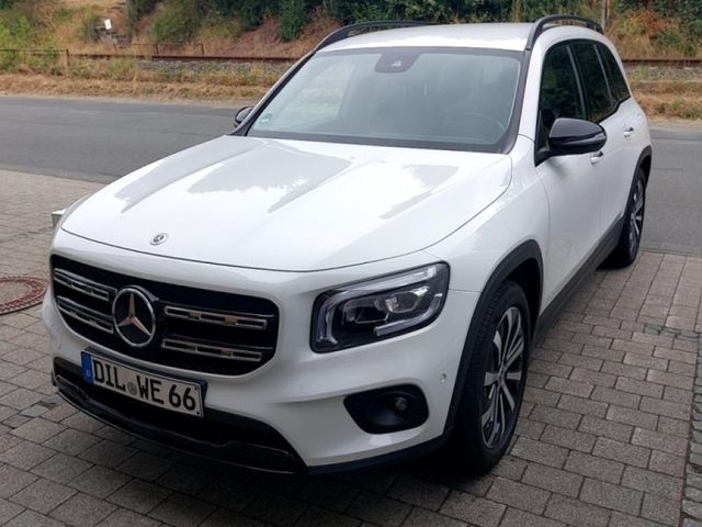 Mercedes-Benz GLB 220 4M*Night-Paket*Leder*AHK*LED*R.Cam*Navi