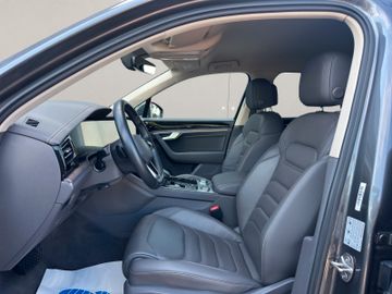 Volkswagen Touareg - 10