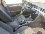 Volkswagen Passat 2.0TDI DSG 147kw Business AHK ACC DAB+ - gebrauchte VW Passat aus dem Jahr 2021