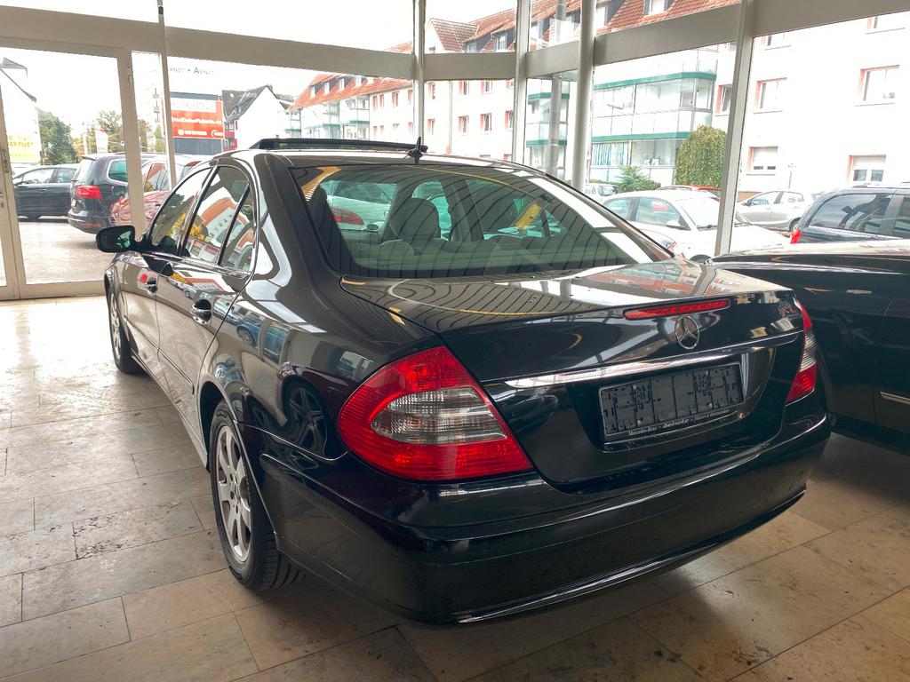 Mercedes-Benz E 320