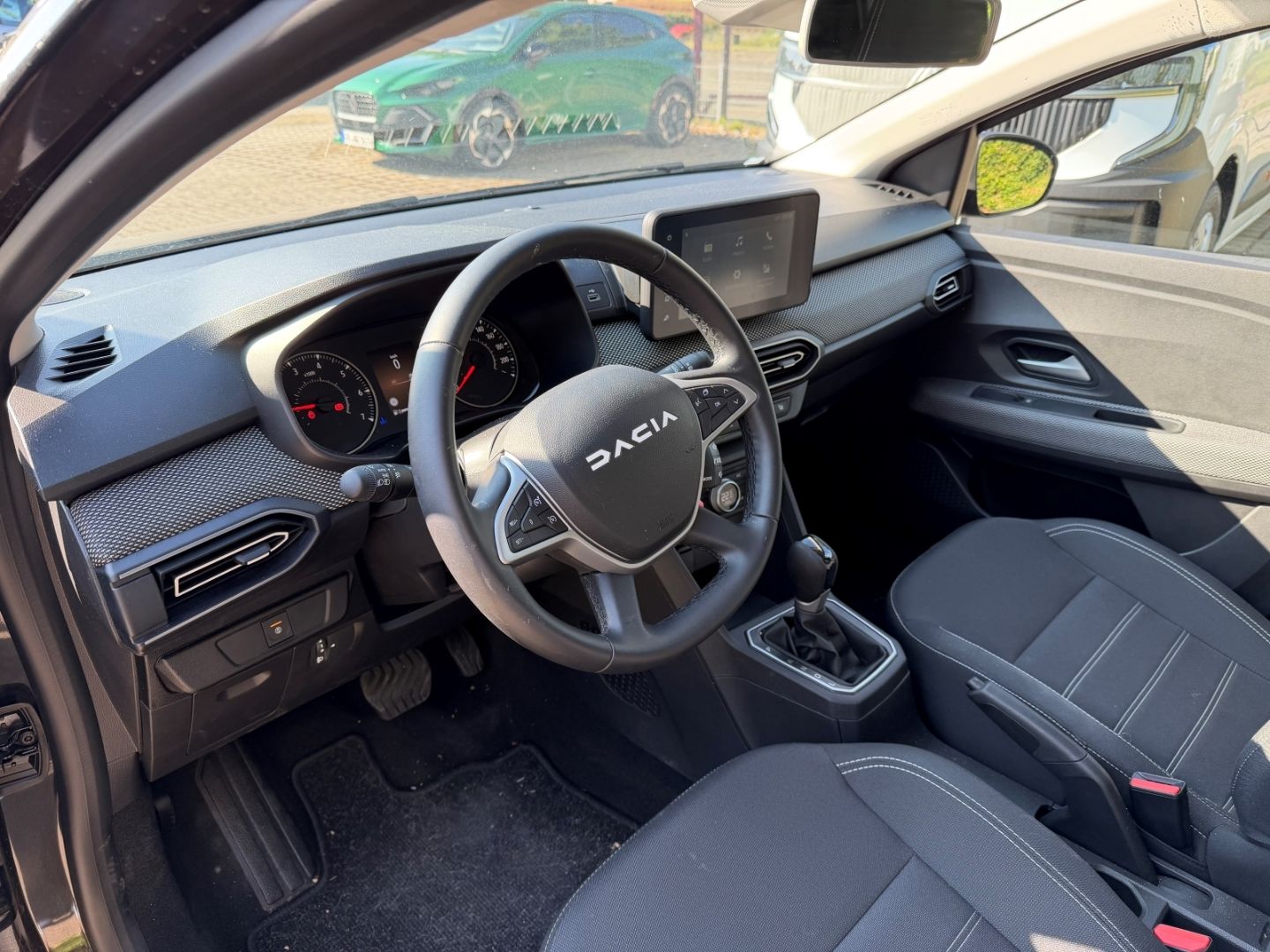 Fahrzeugabbildung Dacia Sandero III Expression 1.0 TCe 90 CVT EU6e LED K
