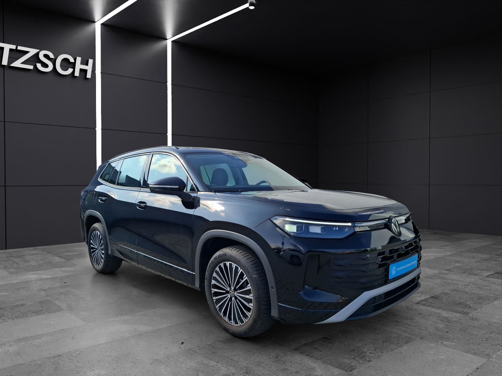 Fahrzeugabbildung Volkswagen Tayron eTSI Life DSG 7-Si Matrix AHK Navi AID AC