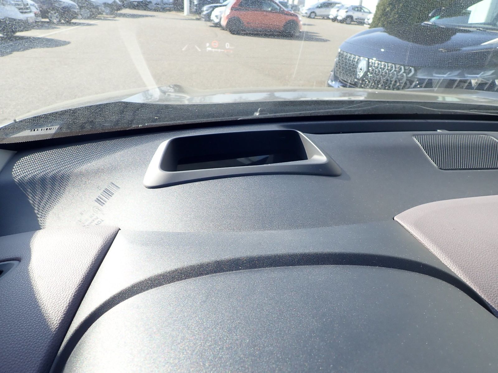 Fahrzeugabbildung Toyota Yaris Cross Hybrid FWD Elegant