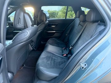 Mercedes-Benz C 220 *AMG*SHZ*AHK*RFK*
