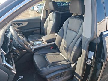 Audi Q8 - 6