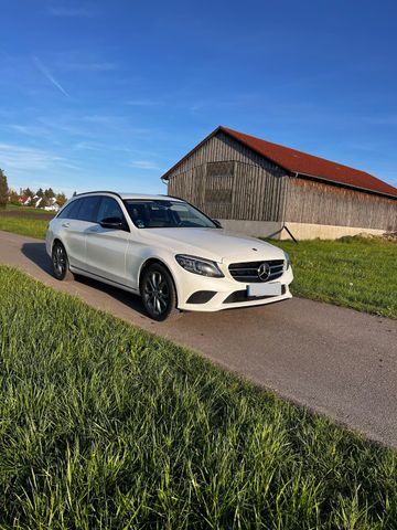 MERCEDES-BENZ C220d T-Modell 4MATIC | DISTRONIC | KEYLESS 