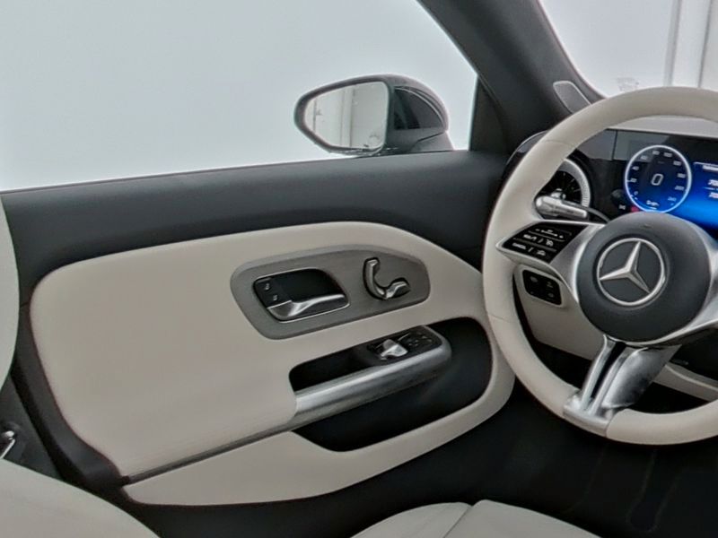 Mercedes-Benz CLA 350 - Bild 9