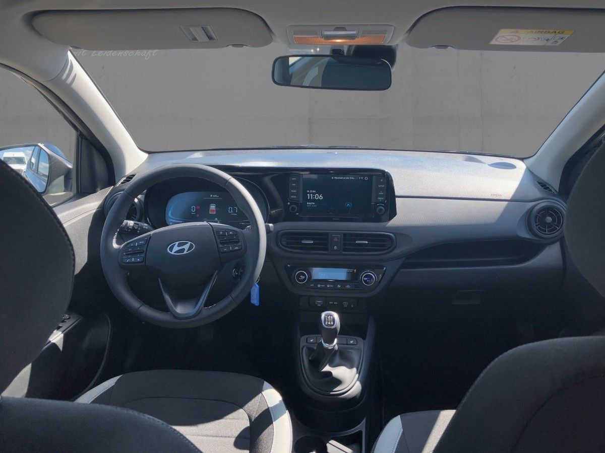 Fahrzeugabbildung Hyundai i10 TREND *CARPLAY*NAVI*KlimaA*