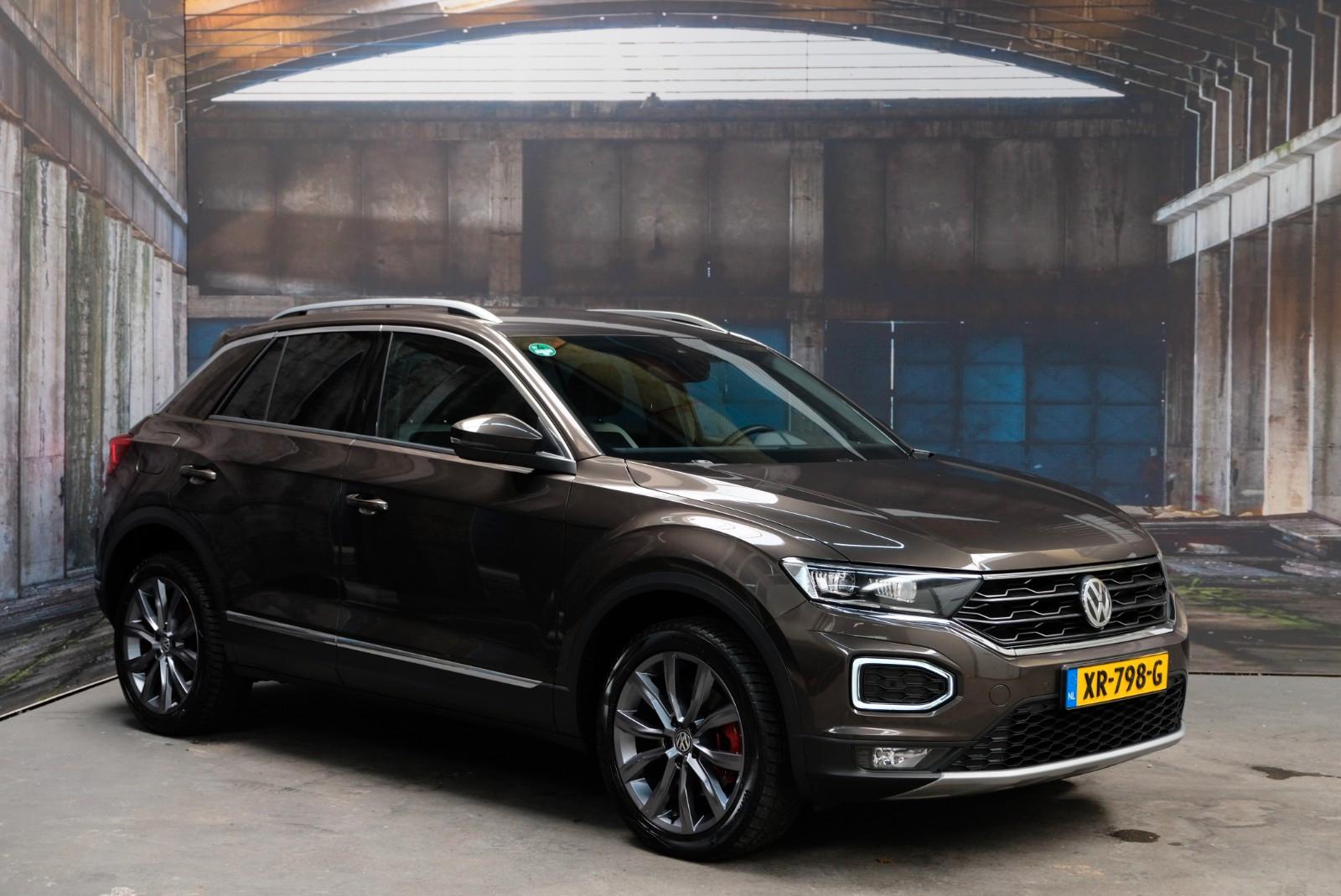 Volkswagen T-Roc Sport 1.5 TSI DSG*LED*Kamera*ACC*Leder*Nav