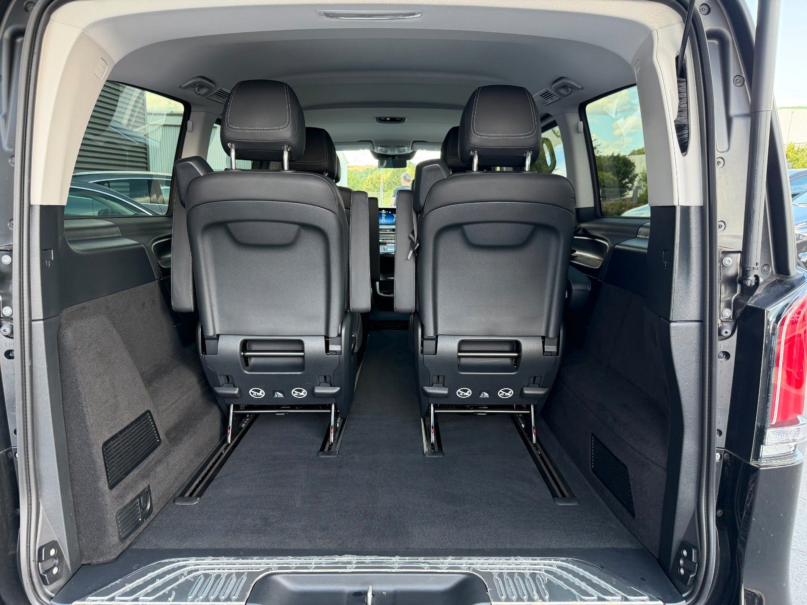 Fahrzeugabbildung Mercedes-Benz V 250 d AVA DISTRONIC 360Kamera elektr. Türen
