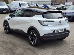 Fahrzeugabbildung Captur II Techno 1.6 E-TECH Hybrid 145 EU6e