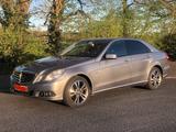Mercedes-Benz E 220 CDI BlueEFFICIENCY - - Mercedes-Benz E 220 aus 2010: Cdi