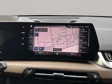 2022 BMW IX1 — миниатюра 12