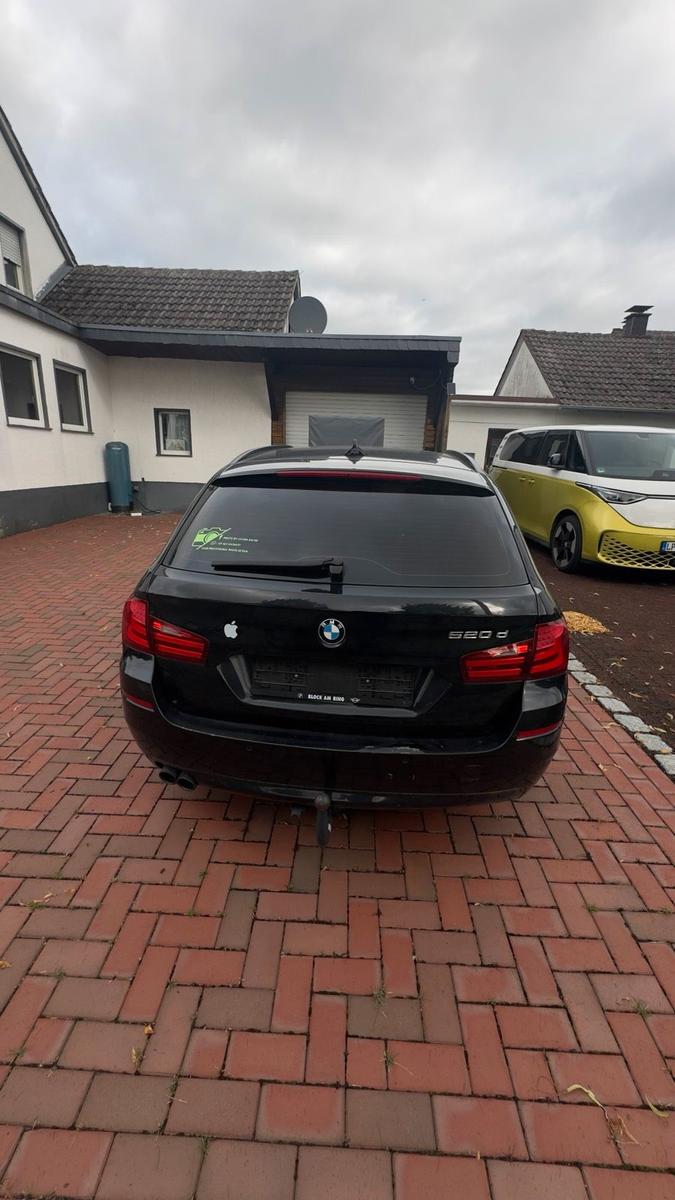 BMW 520 2012 — photo 7