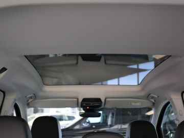 Volkswagen Caddy 2.0TDI DSG STYLE NAV PRO STANDHZ PANO AHK