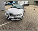 Mercedes-Benz 200 - Mercedes 200 mit Schiebedach