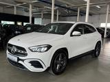 Mercedes-Benz GLA 200 d 8GT AMG LINE PLUS MBUX DISTRONIC 19ALU - gebrauchte Mercedes-Benz GLA 200 aus dem Jahr 2024