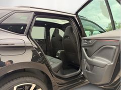 SKODA Kamiq Monte Carlo PANO 18"Ursa TravelAssist VZE SKODA Kamiq Monte Carlo PANO 18"Ursa TravelAssist VZE