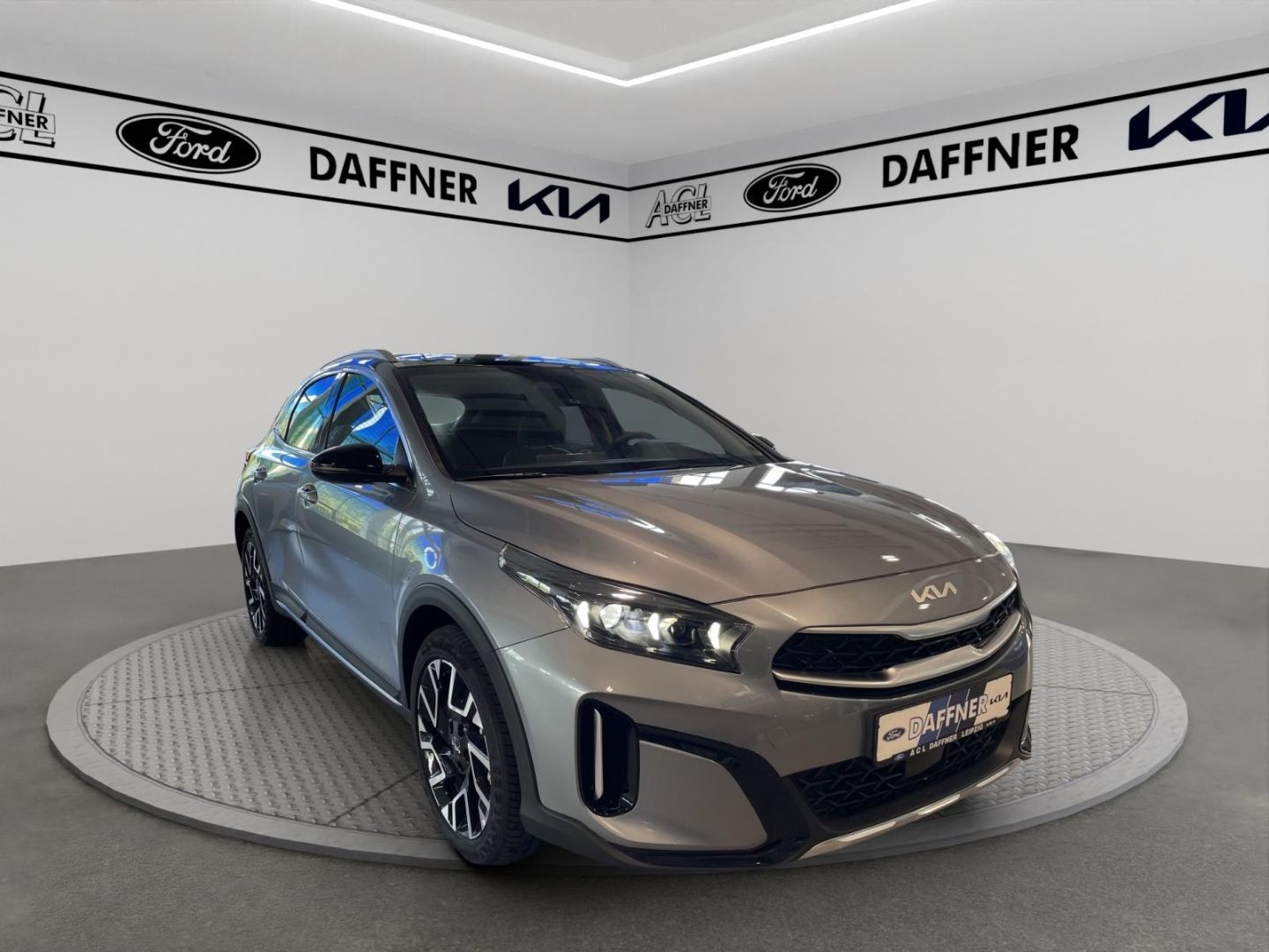 Fahrzeugabbildung Kia XCeed Spirit 1.5 totWinkelASS SpurhalteASS DAB