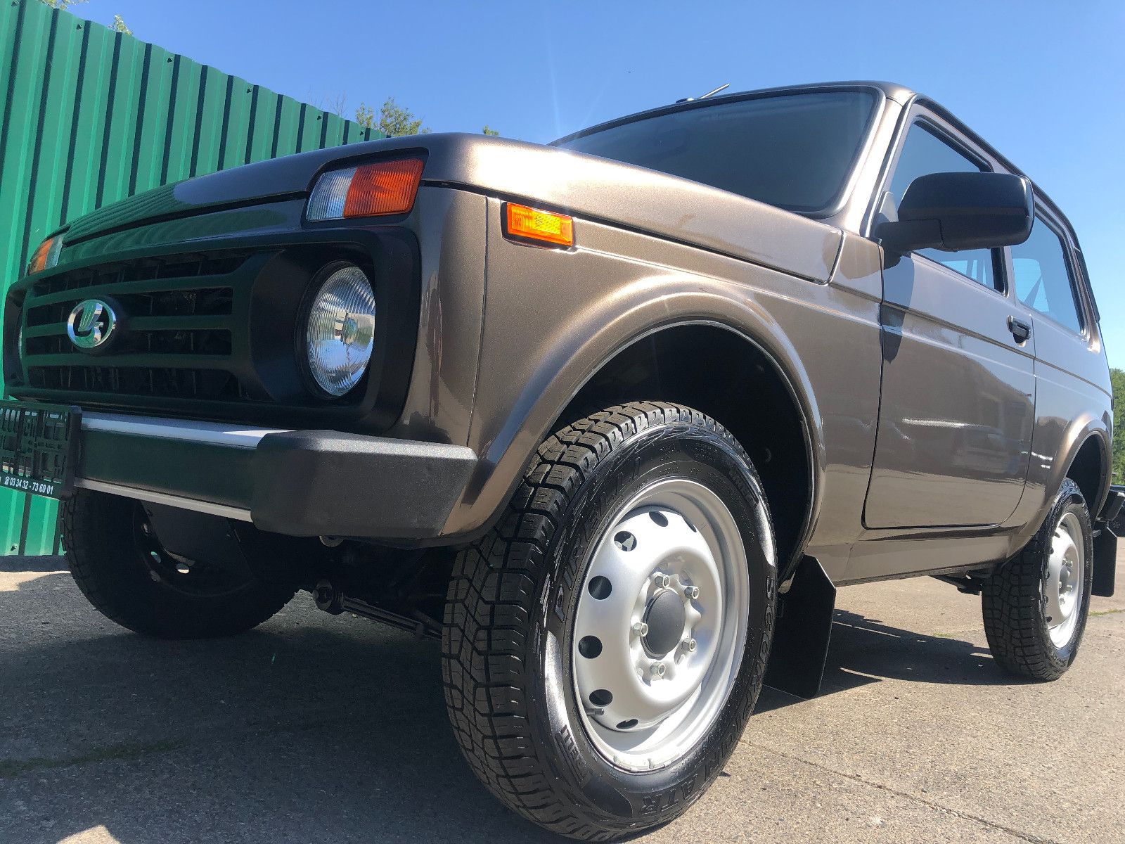 Fahrzeugabbildung Lada NIVA  LEGEND "NORMA" ROSTSCHUTZ! AHK! GARANTIE!