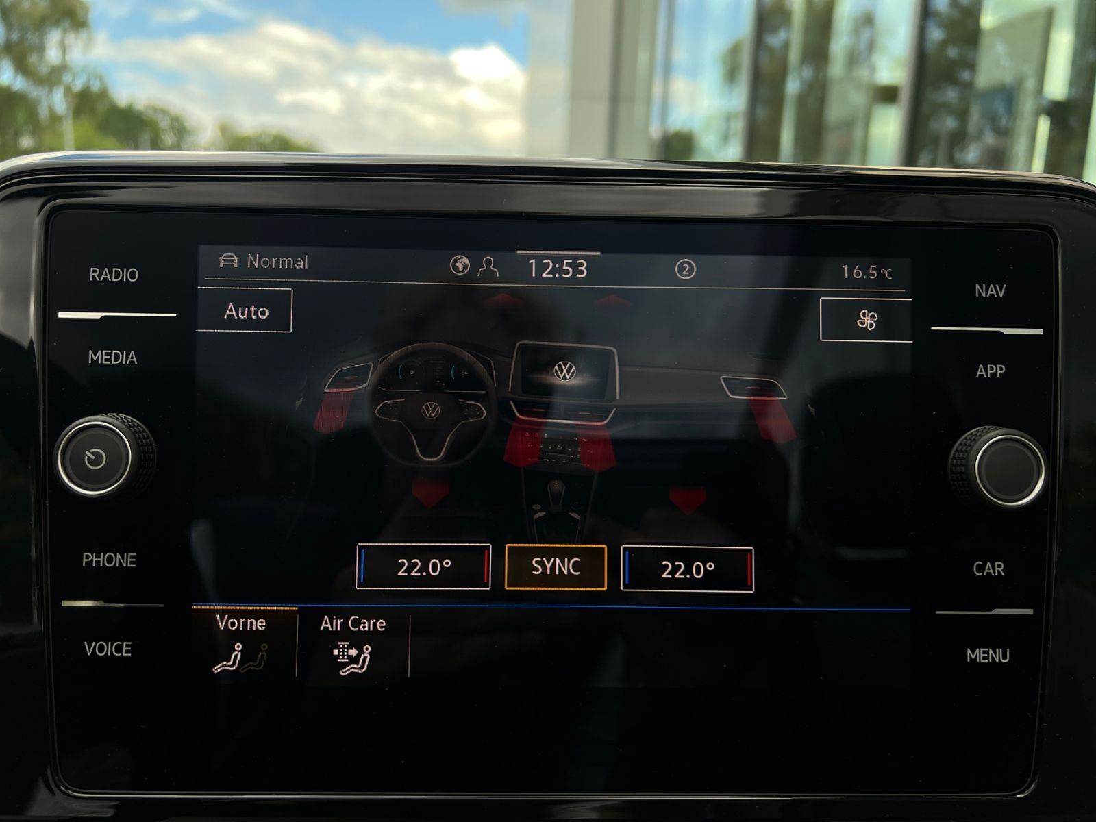 Fahrzeugabbildung Volkswagen T-Roc R-Line 1.5 TSI DSG *AHK; BlackStyle, IQ.Dr