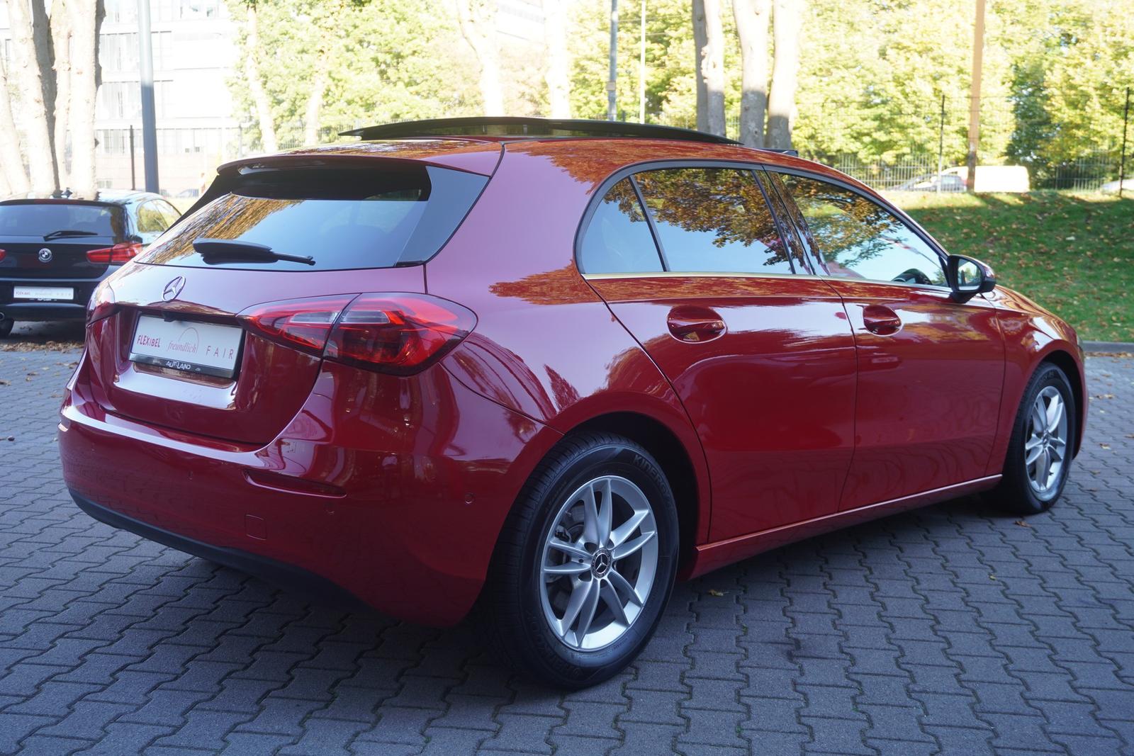 Mercedes-Benz A200 Progressive Navi Panorama Android Apple PDC