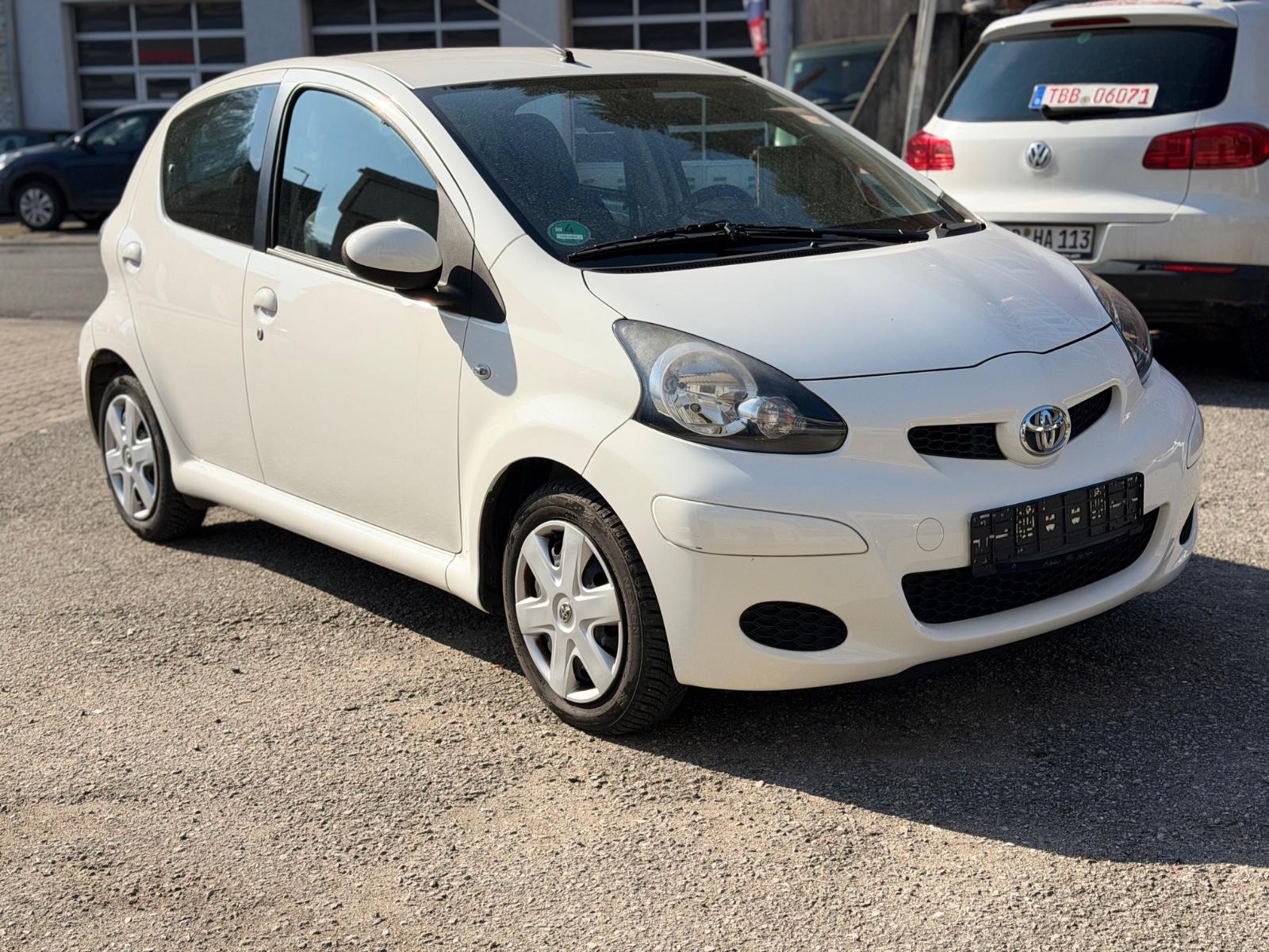 Toyota Aygo (X) 1,0-l-VVT-i Cool **77000 Km**Klima**