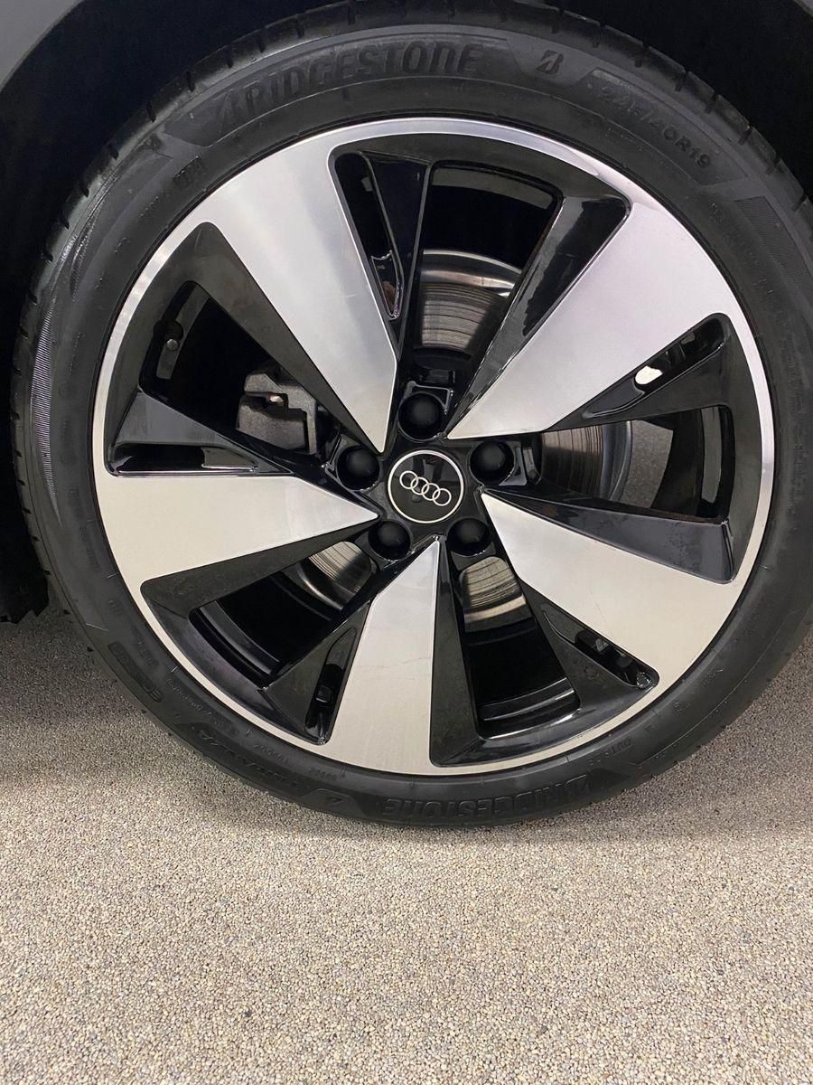 Fahrzeugabbildung Audi A5 B10 TFSI S tronic S-Line Avant+NAVI+19"+ACC+