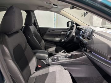 Fotografie 6 des Nissan Qashqai 1.3 DIG-T MHEV Xtronic N-Connecta (J12)