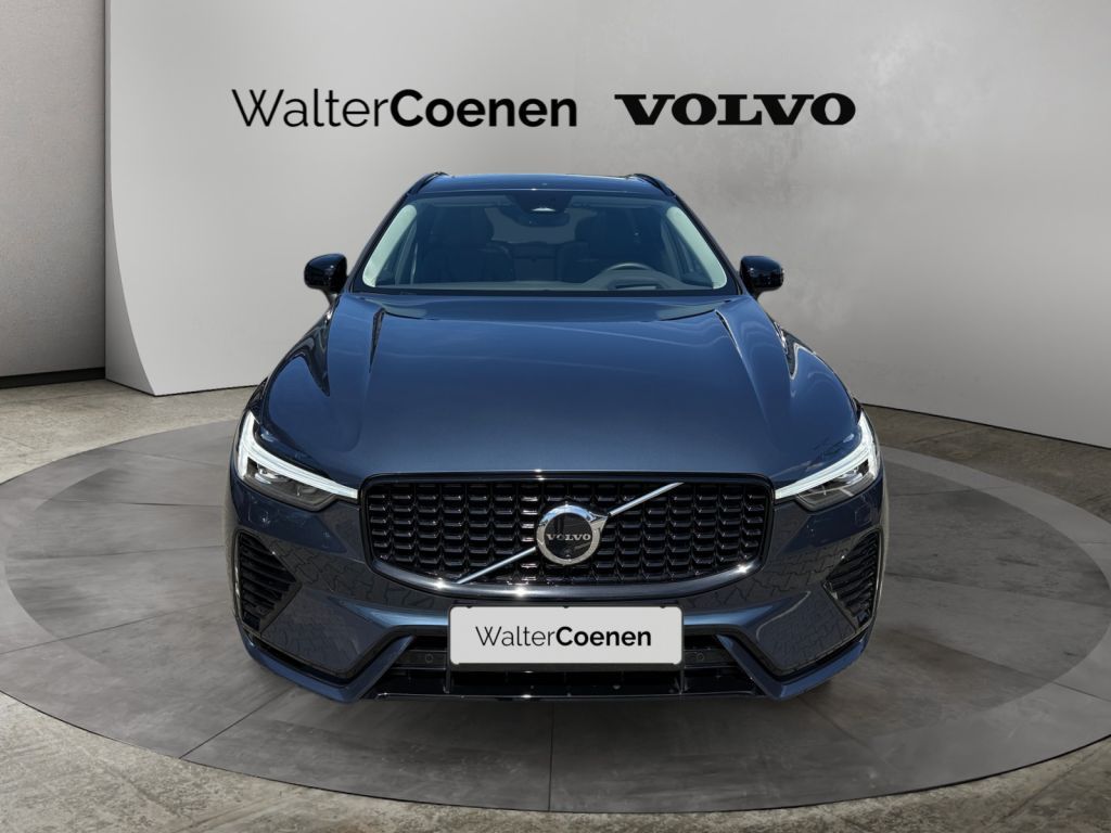 VOLVO XC60 T6 AWD Plug-in Hybrid Plus Dark 360° VOLVO XC60 T6 AWD Plug-in Hybrid Plus Dark 360°