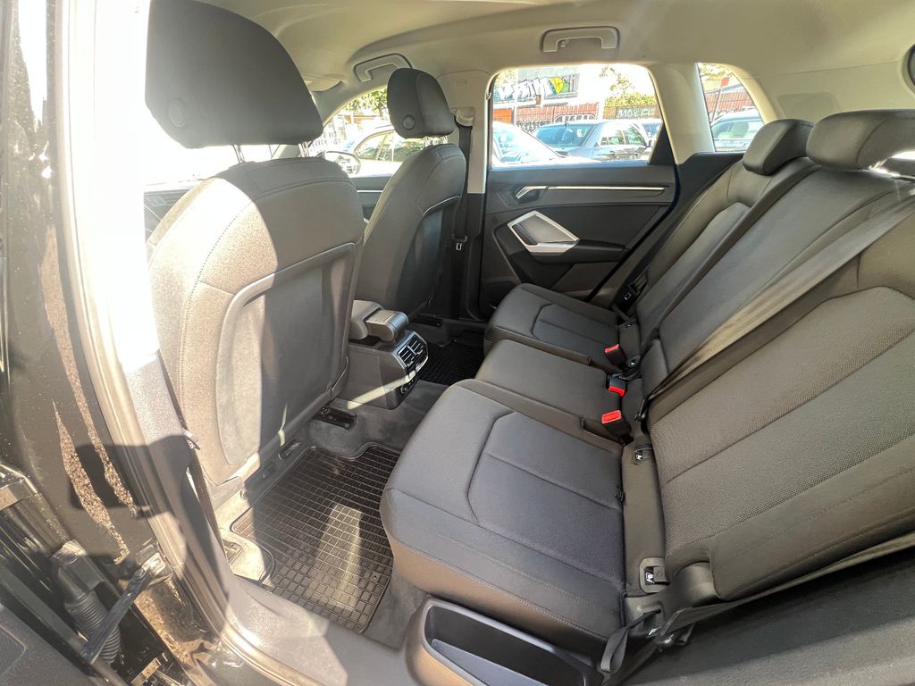 Audi Q3 35 TDI S tronic*Euro6*Navi*Top