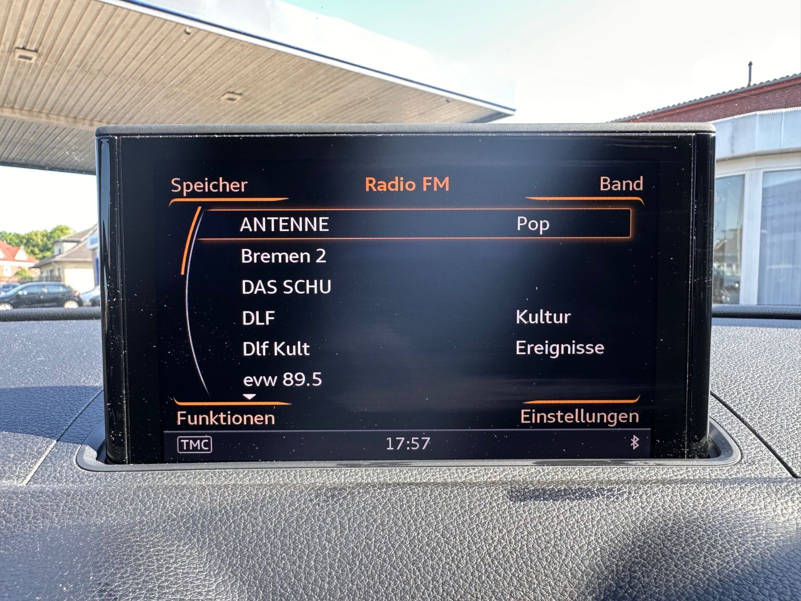 Fahrzeugabbildung Audi S3 Sportback 2.0 TFSI quattro Pano/Leder/B&O/LED