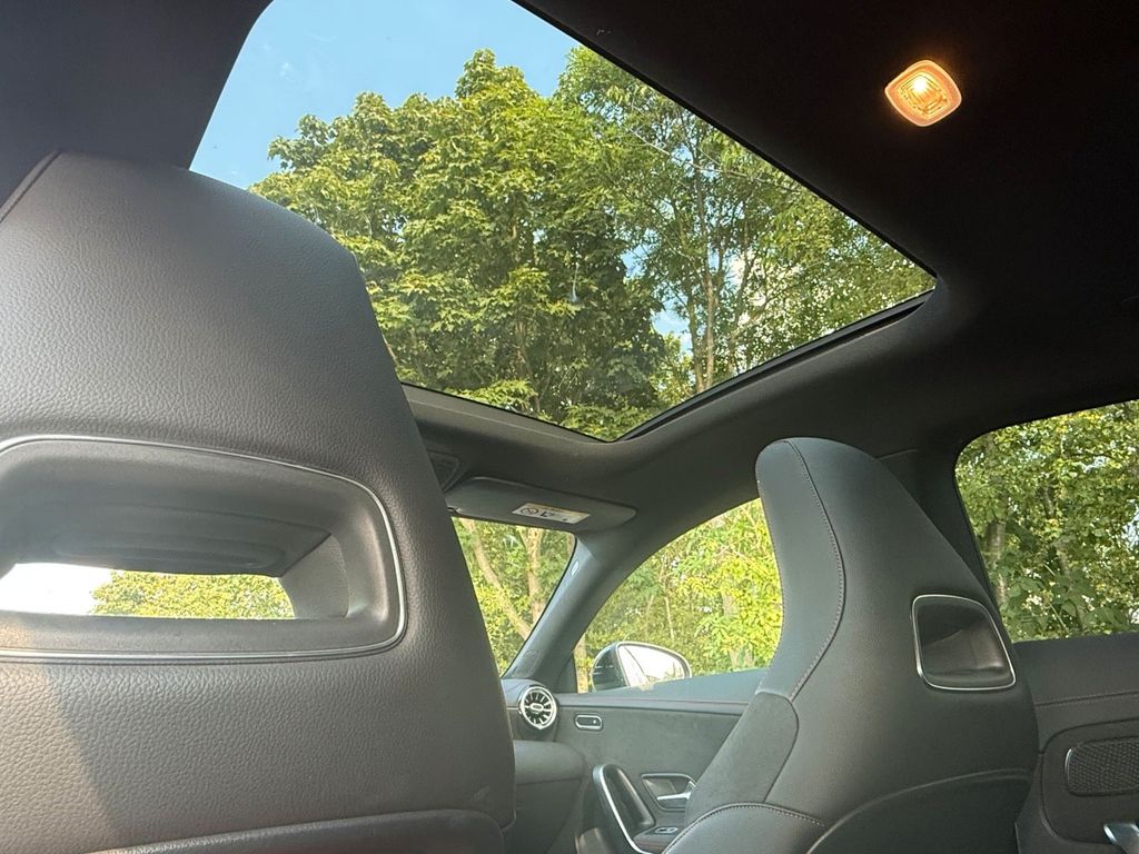 Image of Mercedes-Benz CLA 200 Shooting Brake