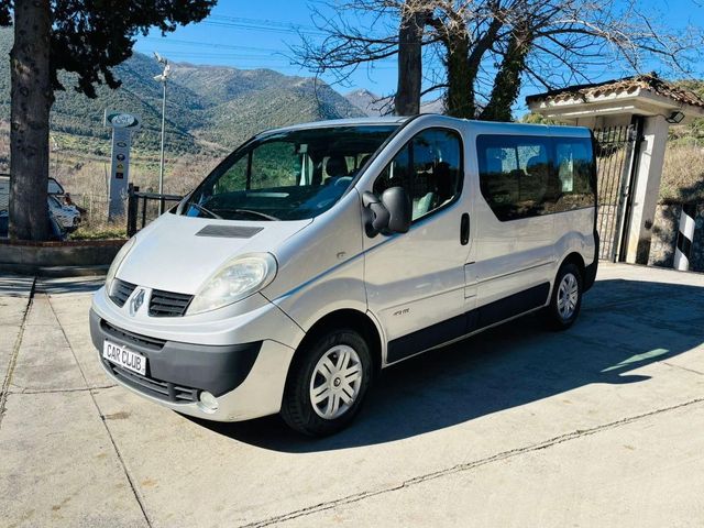 Renault Trafic 2.5 tdCi 115cv 9 posti Motore Nuo