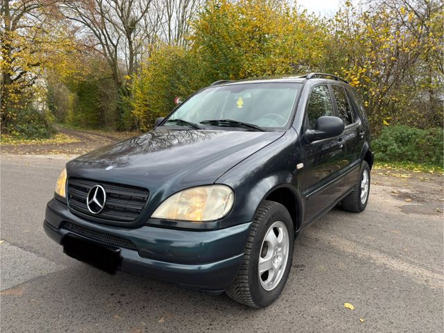 Mercedes-Benz ML 270 CDI / Schiebedach/Klima/Schalter/Euro 4