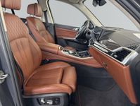 BMW X5 M60 - Vorschau Bild 11