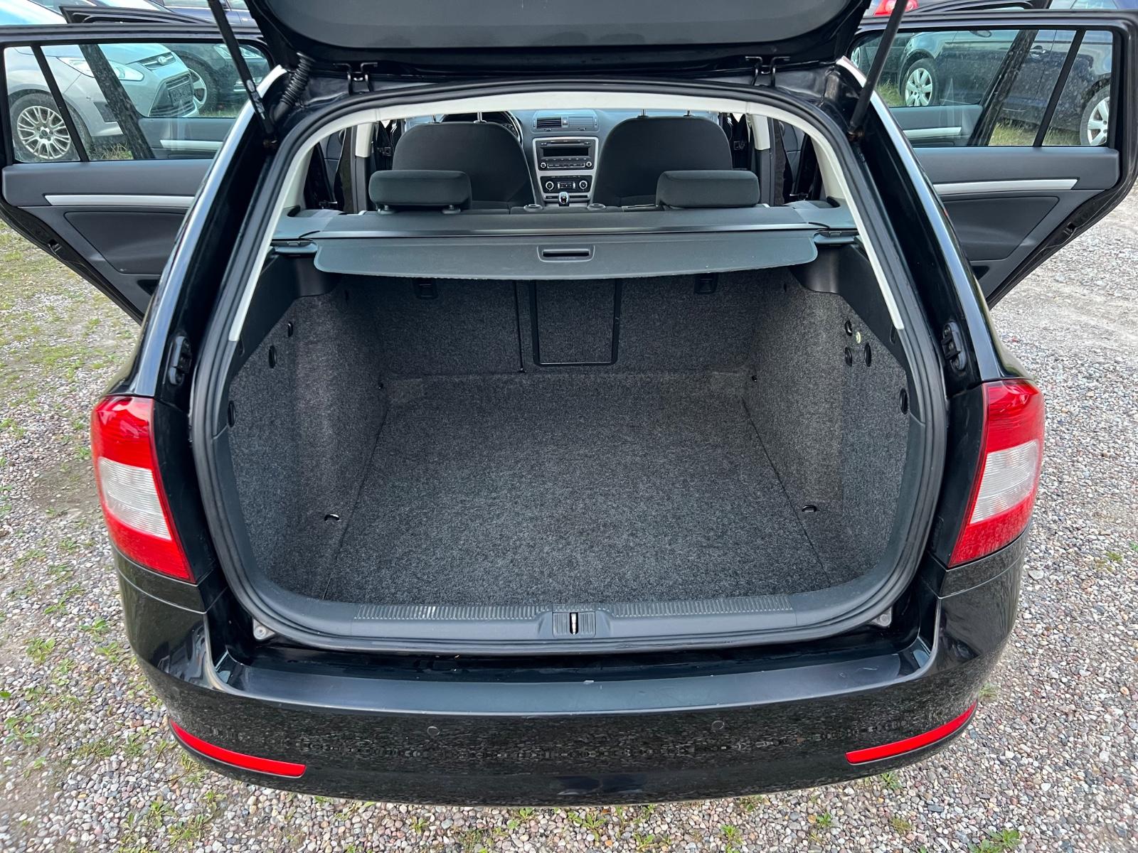 Skoda Octavia 2012 — photo 20