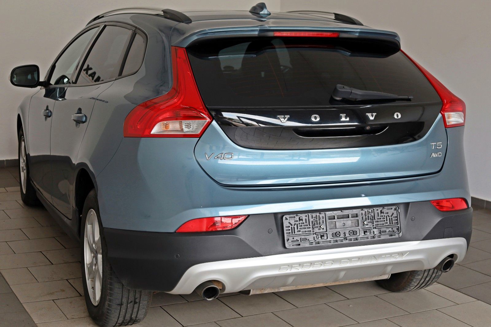 Fahrzeugabbildung Volvo V40 CrossCountry Kinetic AWD Navi,Panorama,Bliss