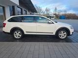 Skoda Octavia Scout 4x4*AHK*EU6*Klimaauto*Xenon*2xSHZ* - Skoda Octavia: Eu