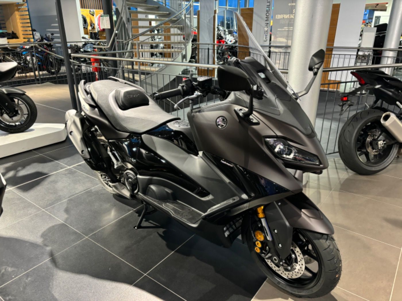 Fahrzeugabbildung Yamaha TMax 560 Techmax Modell 2023 Tageszulassung