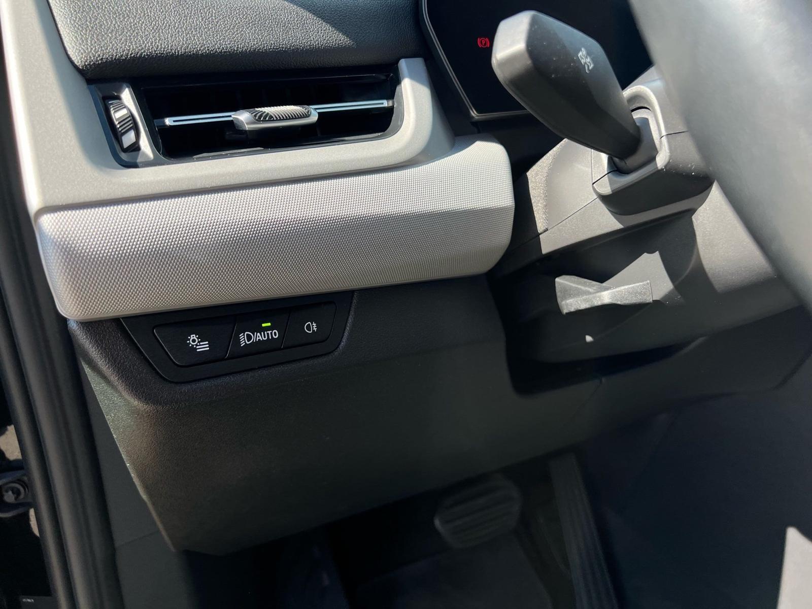 BMW iX1 xDrive30 DAB LED Komfortzg. Shz BATTERIE 100, миниатюра 18