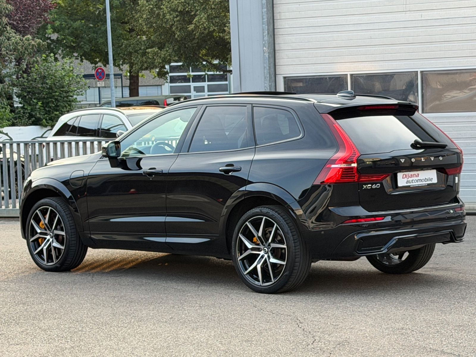 Volvo XC60 T8 AWD Polestar Pano AHK 1Hd unfallfrei TOP imagem 3