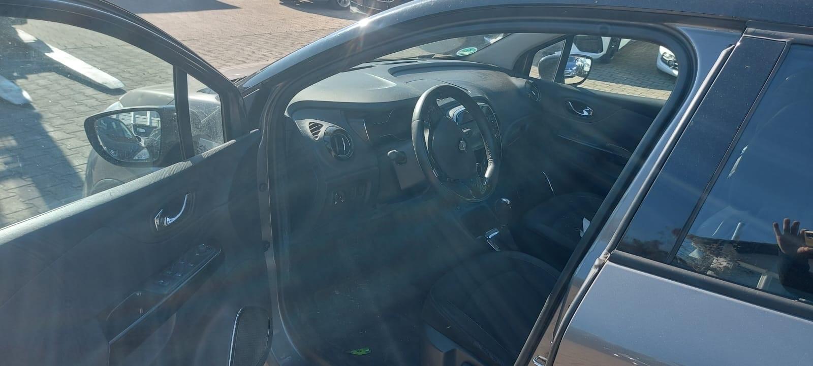 Renault Captur 2014 — photo 9