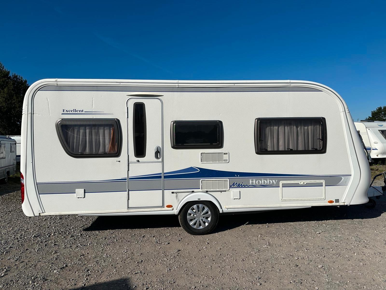 Hobby 495 UL excellent EINZELBETTEN VORZELT 1400 KG