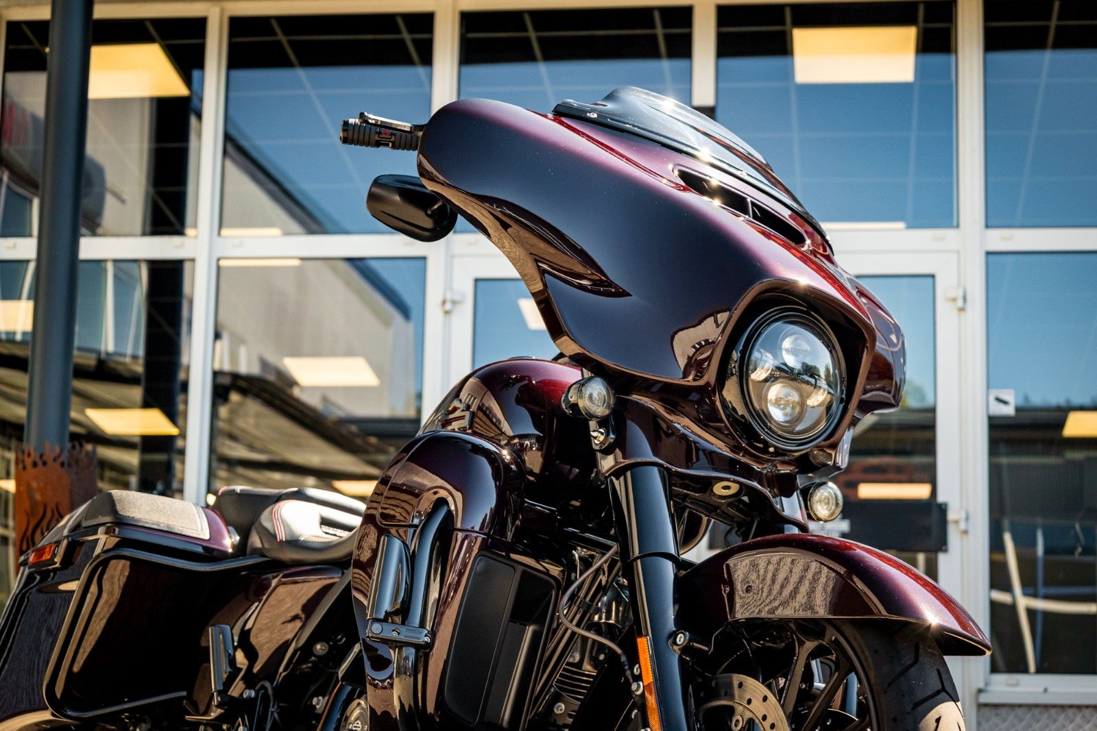 Fahrzeugabbildung Harley-Davidson CVO STREET GLIDE 117 FLHXSE