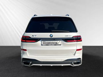BMW X7 - 7